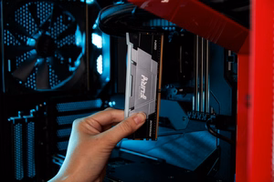 Kingston Technology FURY 16GB 3200MT/s DDR4 CL16 DIMM (2 kpl pakkaus) Renegade RGB