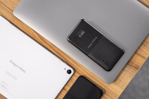 Kruger&Matz 10 000 mAh Li-pol -varavirtalähde QC- ja PD-toiminnoilla