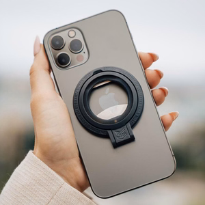 STM MagLoop 3-in-1 MagSafe-lisävaruste iPhonelle: sormilenkki, jalusta ja pullonavaaja, harmaa