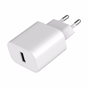 Gembird TA-UC-1A12-01 universaali USB-laturi, 2.4A, valkoinen