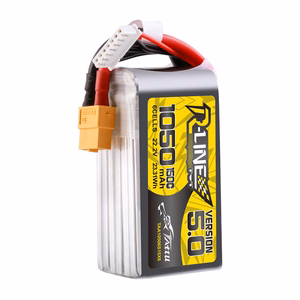 Tattu R-Line 5.0 1050 mAh 22,2 V 6S 150C XT60-liittimellä varustettu akku