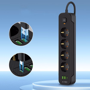 Tech-Protect PCL4X3 Jatkojohto 4 Pistoketta 240V + 2xUSB-A + 1xUSB-C 200cm Musta