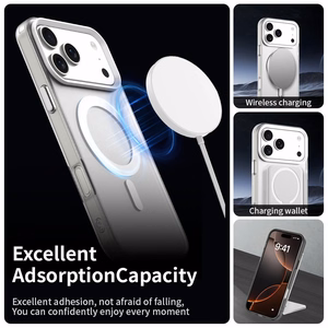 Valkoinen magneettinen iskunkestävä hybridisuojakuori puhelimelle iPhone 18 Pro / 17 Pro