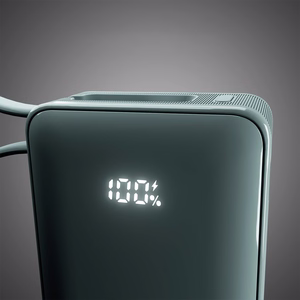 Powerbank SBS 10000 mAh 20W sisäänrakennetulla USB-C-kaapelilla ja digitaalisella näytöllä - harmaa