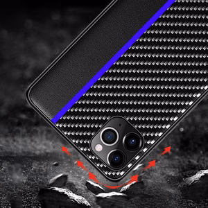 Tel Protect CARBON Suojakuori iPhone 13 Pro:lle musta sinisellä raidalla