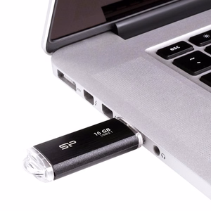 SILICON POWER Blaze B02 USB-muistitikku 16 GB USB Type-A 3.2 Gen 1 (SP016GBUF3B02V1K) musta
