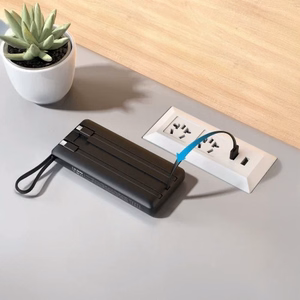 Varavirtalähde Veger C10 (W1116) 10000 mAh sisäänrakennetuilla Micro-USB / Type-C / Lightning -kaapeleilla musta