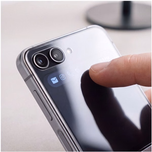 Tech-Protect-suojapakkaus Samsung Galaxy Z Flip 7 / 8 -puhelimelle: Glass Fit+ -karkaistu lasi, 2 kpl, ja Hydro Flex+ -hydrogeelikalvo, 2 kpl