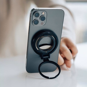 STM MagLoop 3-in-1 MagSafe-lisävaruste iPhonelle: sormilenkki, jalusta ja pullonavaaja, harmaa