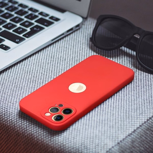 Pehmeä suojakuori iPhone 16 Plus punainen
