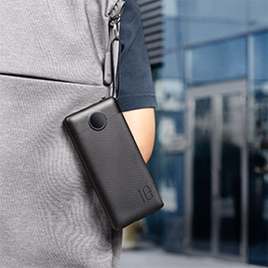 Ulkoinen akku Veger C20 (W2047 / W2059) 20000 mAh sisäänrakennetuilla Micro-USB-kaapeleilla / Type C / Lightning musta