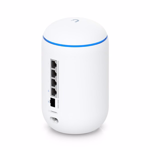 UBIQUITI UDR7 Desktop 10G Cloud Gateway