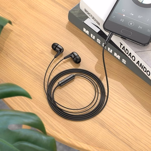 Langalliset kuulokkeet USB C Hoco M97 mustat
