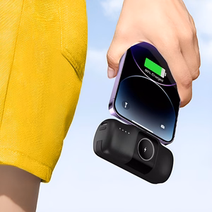 Wozinsky WF16-YCS 5000mAh 15W USB-C Mini Power Bank, jossa on sisäänrakennettu USB-C-kaapeli ja Apple Watch -laturi - musta
