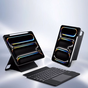 Dux Ducis DK -suojakuori langattomalla näppäimistöllä iPad Pro 11 2024 musta