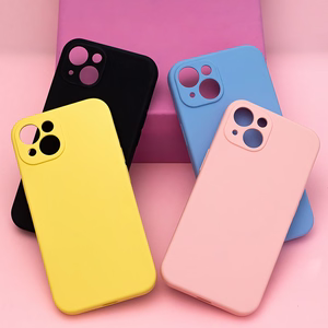 Mag Invisible suojakuori iPhone 15 Plus 6,7 musta