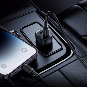 Borofone BZ34B Cloud -autolaturi - USB + Type C - QC 3.0 PD 38W ja Type C - Lightning -kaapeli, musta