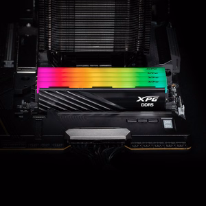 XPG LANCER BLADE RGB v -muistimoduuli 32 GB 2 x 16 GB DDR5 6000 MHz