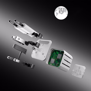 SBS TEADAPTUNI universal travel adapter - white