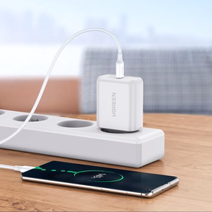 Ugreen US264 60518 USB-C / USB-C PD QC AFC -kaapeli 1m - valkoinen