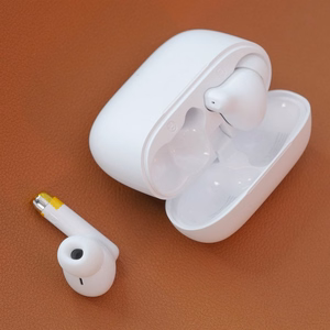 Wireless headphones Hoco EQ2 white
