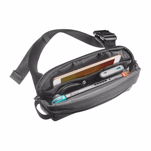 Olkalaukku S 4L Tomtoc Explorer-T21 (musta)