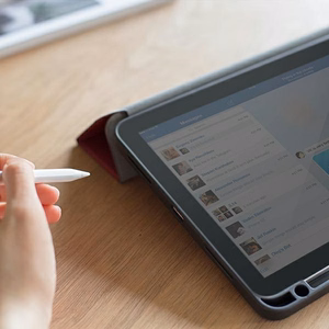 Uniq Transforma kotelo iPad Pro 11'' (2021) - punainen