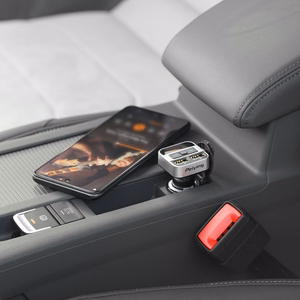 Auton FM-lähetin Bluetooth-toiminnolla (2× USB)