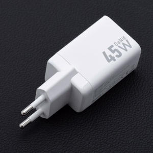 Puhelinlaturi Forcell F-Energy Mini GaN III 2 x USB C PD QC4.0 45W VT-36B valkoinen