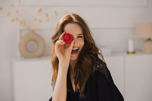 Beautifly Rose Glow Pleaser Self love Red