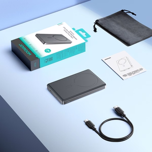 Joyroom JR-PBM08 Pro 22,5 W 10000 mAh varavirtalähde langattomalla latauksella ja 2 x USB-C-liitännällä – harmaa