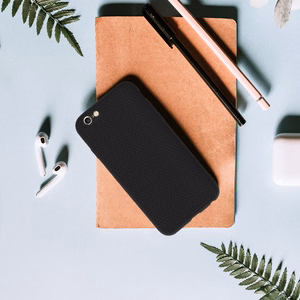 Tel Protect Liquid Air Suojakuori iPhone 6/6S:lle musta