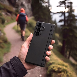 Tech-Protect Kevlar Aura -suojakuori laitteelle Samsung Galaxy Z Fold 8 Ultra, MagSafe-yhteensopiva – musta