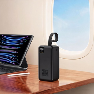 Wozinsky W8-B 50000mAh 30W varavirtalähde, 2xUSB-A, 2xUSB-C, USB micro, taskulampulla, musta