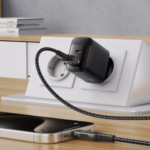Acefast A106 GaN PD -seinälaturi, 45 W, USB-C, USB-A, musta