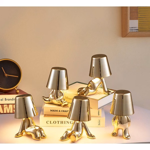 Pöytälamppu yöpöydälle GOLD MAN Art Deco istuva (versio 7) MLTL