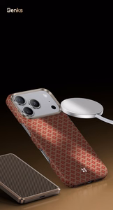 Benks Magnetic Armor Air Armor Grid Kevlar suojakuori Metal Frame 600D (0069) iPhone 17 Pro:lle oranssi