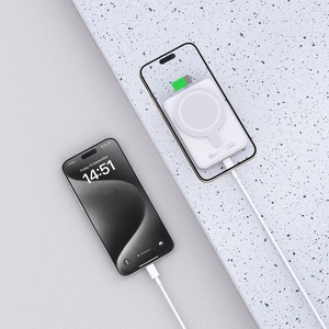 Tech-Protect LifeMag PB11 Powerbank MagSafe 10000mAh 15W USB-C-portilla - valkoinen + USB-C-kaapeli
