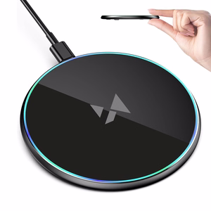 Wozinsky WLI-01Y 15W Qi Induktiivislaturi USB-C Kaapelilla - Musta