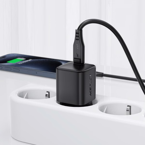 Acefast A117 -laturi 20 W GaN USB-C musta