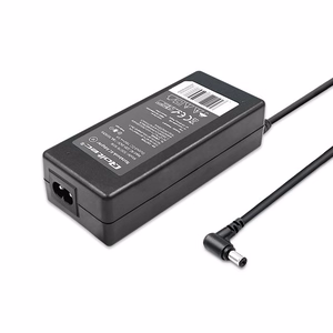 Qoltec 50076.90W virtasovitin sisäkäyttö musta