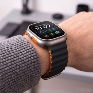 Tech-Protect IconBand Pro -ranneke Apple Watch 4/5/6/7/8/9/SE/Ultra 1/2 42/44/45/49 mm oranssi-musta