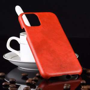 Crong Essential Cover suojakuori laitteelle iPhone 11 Pro, punainen