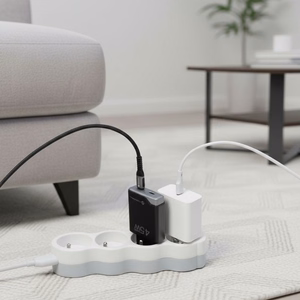 Puhelinlaturi Forcell F-Energy Ultra Slim GaN III 2 x USB C PD QC4.0 3A 45W B245201(2C) musta