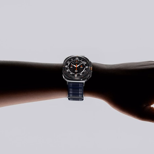 Spigen WBF0 Ranneke Samsung Galaxy Watch Ultra 2024 / 2025 (47 mm) Laivastonsininen