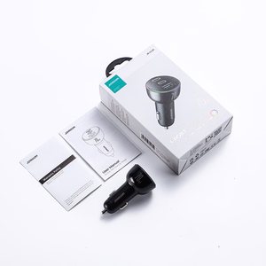 Joyroom 70W auton laturi 3 portilla: USB, 2 x USB C musta (JR-CL26)