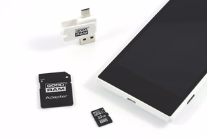 GoodRam muistikortti 32 GB microSDHC luokka 10 UHS-I + sovitin + kortinlukija