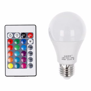 LED RGB -lamppu 10W E27 A60 monivärinen