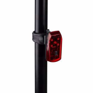 Dunlop K-Mark -polkupyörän takavalo, 5 LED-valoa ja jarruvalotoiminto