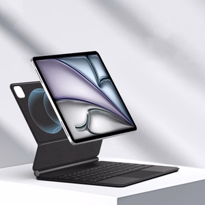 Tech-Protect Smartcase Magneettinen näppäimistolla iPad Pro 12.9 (2020/2021/2022) / 13 (2024/2025/2026):lle - musta